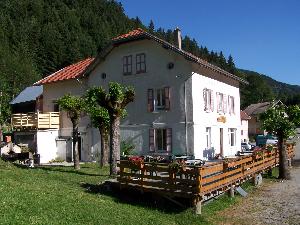 rando Alpes, g&icirc;te et restauration